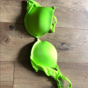 Victoria’s Secret Push-Up bra NWOT